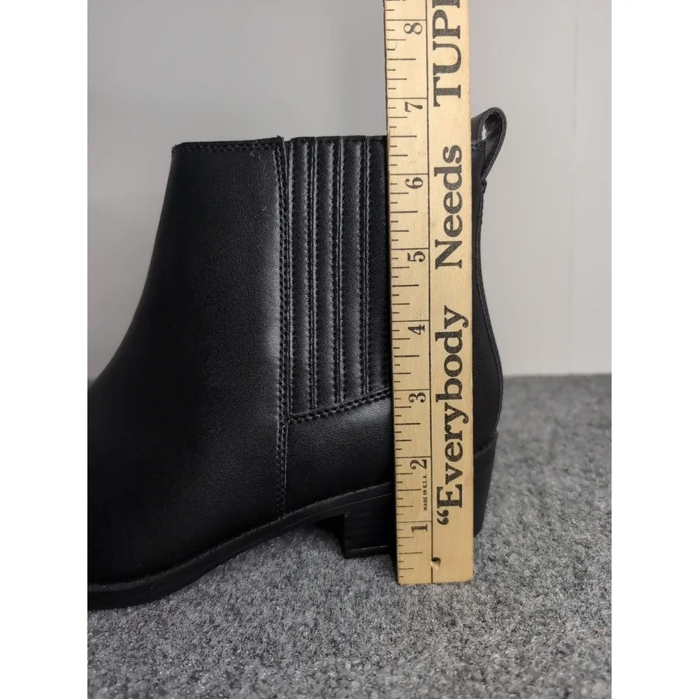 Clarks Collection Women's Danyelle Skip Block Heel Booties Black Size‎ 8 W Wide